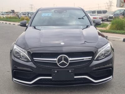 MERCEDES-BENZ C63S 4.0-liter twin-turbocharged V8 Engine BLACK 2016