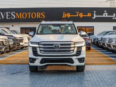 2025 Toyota Land Cruiser VXR 3.5L Twin-Turbo V6 GCC Specs White Beige