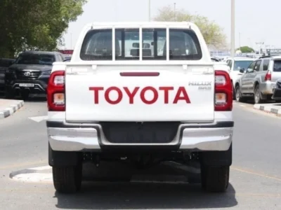 2025 Toyota Hilux 2.4L Diesel MT 4 Cylinder Engine White Black