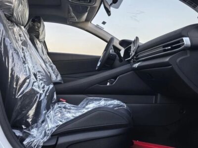 Hyundai Elantra 2025 Hyundai Elentra 1.5L CVT GLX Elite White Black