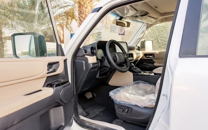 2025 Toyota Prado Other 4 Cylinder Engine White Beige GCC