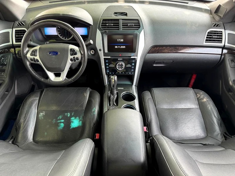 2011 Ford Explorer Limited 4WD Neat & Clean Car Black SUV