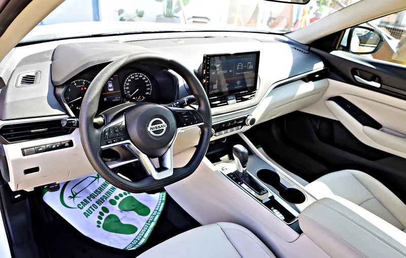 2022 Nissan Altima S 4 Cylinder Engine White Beige