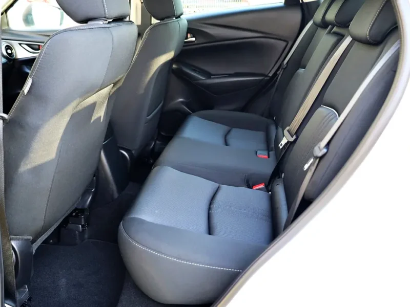 2020 Mazda CX-3 Standard GCC SPECS Clean Title Perfect Condition White Black