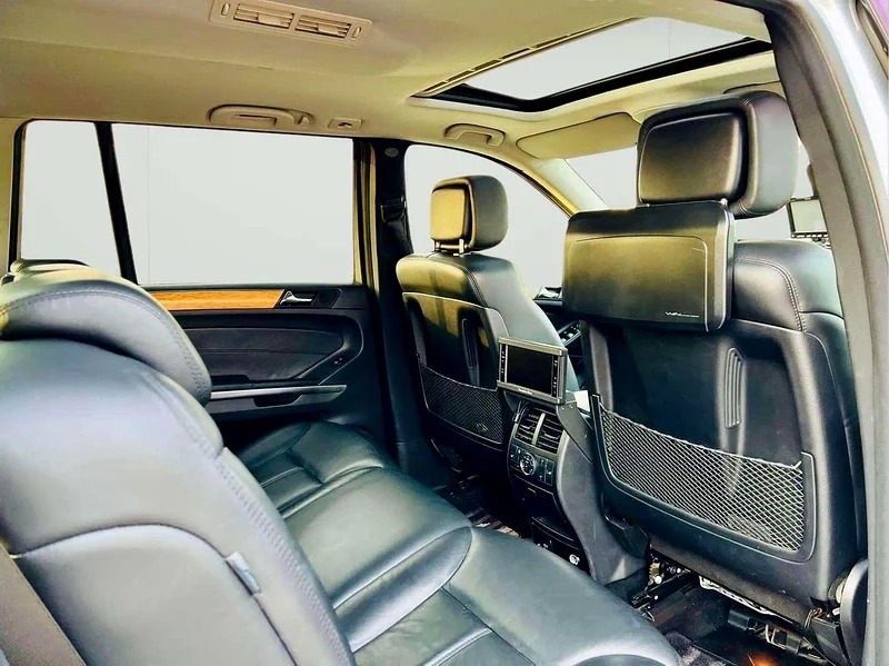 2007 Mercedes-Benz GL-Class GL 550 4Matic CLEAN CAR Silver Black