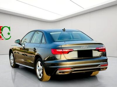 2021 Audi A4 40 TFSI 4 Cylinder Engine SUPER CLEAN CAR Grey Black