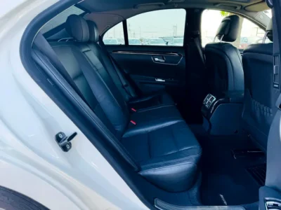 2012 Mercedes-Benz S-Class S 350 Neat and Clean Car White Black