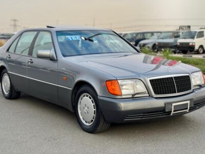1992 Mercedes-Benz S 600 6.0 liters 12 Cylinders Engine Grey Black