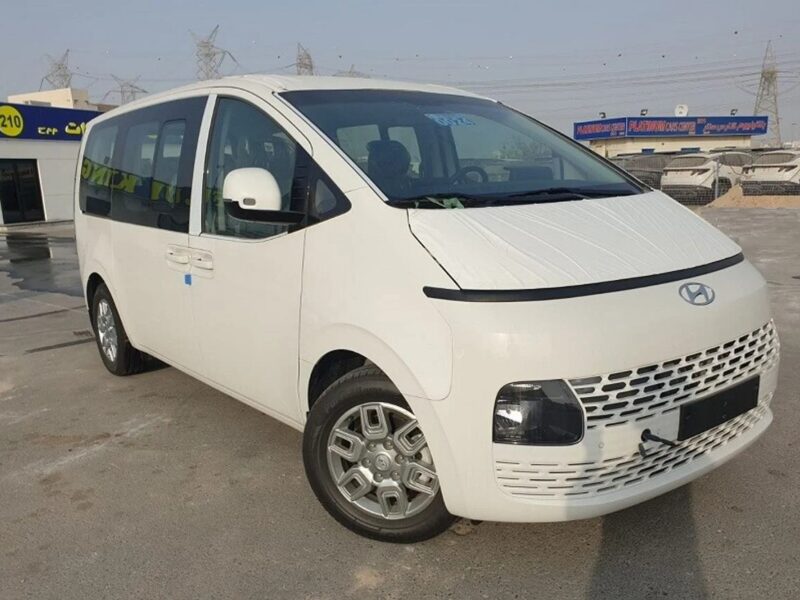 2024 Hyundai Staria 3.5 litre V6 Engine PETROL White Grey