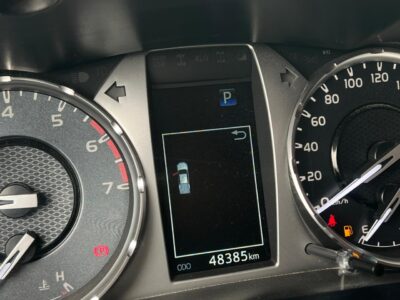 2025 Toyota Hilux 4X4 Petrol Fully Automatic GCC Specs White Red