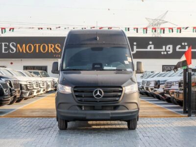 2025 Mercedes-Benz Sprinter 519 CDI 2.0L Diesel Cargo Van Black