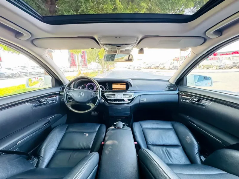 2012 Mercedes-Benz S-Class S 350 Neat and Clean Car White Black