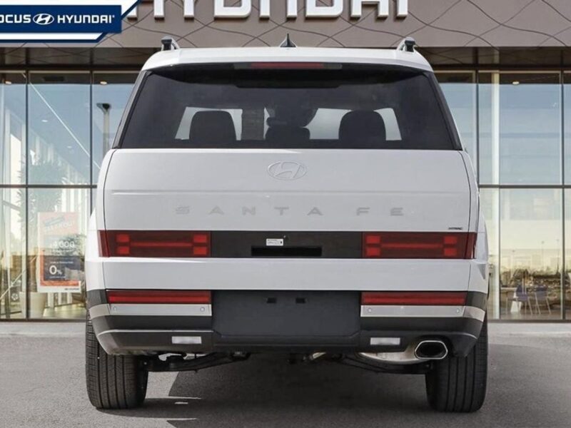 Hyundai Santa Fe NEW 2024 Hyundai 2.5T Luxury AWD 7-Pass White Black