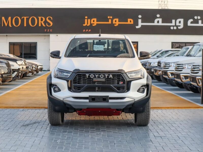 2025 Toyota Hilux GR Sport 4.0L Toyota Hilux GR GCC Specs White Black