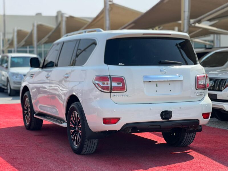 2018 Nissan Patrol SE 4.0-liter V6 Engine GCC Specs White Beige