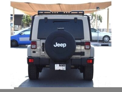 2018 Jeep Wrangler 3.6 litre 6 Cylinder Engine Petrol Beige Black