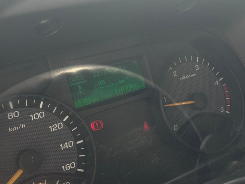 2022 Mitsubishi Canter Chiller Box Manual GCC Specs White Black