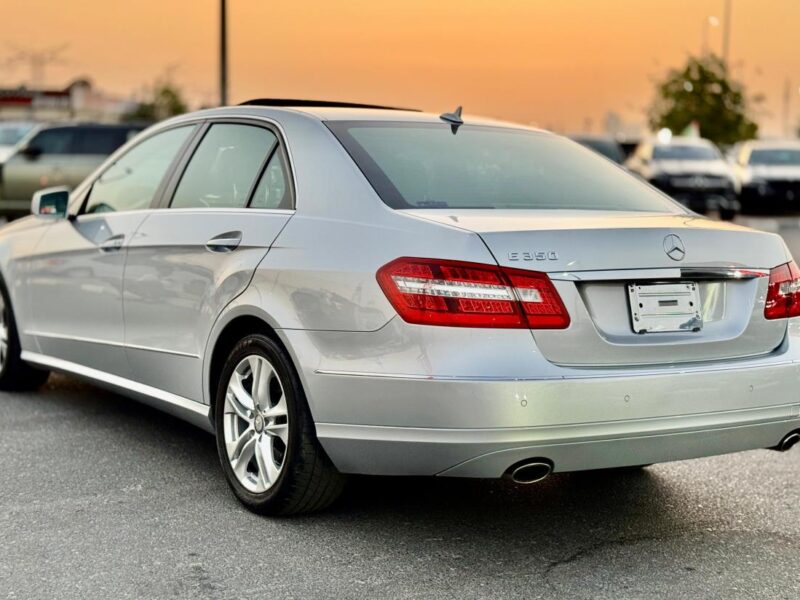 2009 Mercedes-Benz E 350 3.5 Liters V6 Engine Silver Black