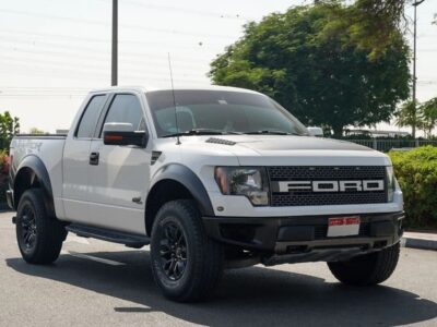 Ford Raptor SVT F-150 6.2L V8 2013 Perfect Condition White Black