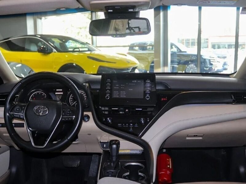 2022 Toyota Camry Grande 3.5L Engine Grey Beige GCC Specs