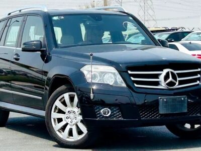 2010 Mercedes-Benz GLK-Class GLK 300 4matic Neat & Clean Car Black Beige