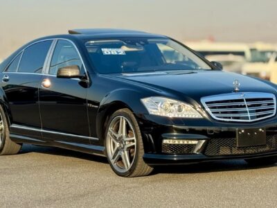 2010 Mercedes-Benz S 65 AMG 6.0L V12 twin-turbocharged Engine Black