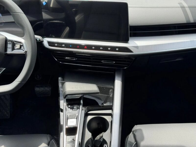 2024 MG One Standard 1.5L Petrol GCC Specs White Black