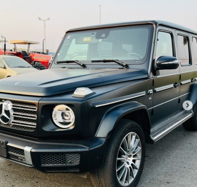 2019 MERCEDES BENZ G 550 4.0L biturbo V8 FULL OPTION Black Red
