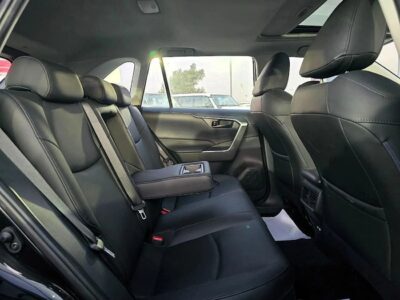 2023 Toyota RAV 4 2.5 litre 4 Cylinder Hybrid 4x2 Full Option Black SUV
