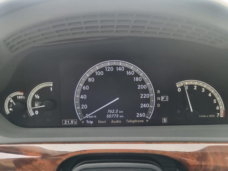 2007 BLACK Mercedes-Benz S 550 5.5 Liters 8 Cylinders V8 Engine