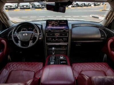 2022 Nissan Patrol SE Platinum 4.0L GCC Spec Gold Red