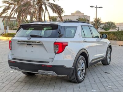 2020 Ford Explorer XLT ECOBOOST GCC IN EXCELLENT CONDITION White Beige