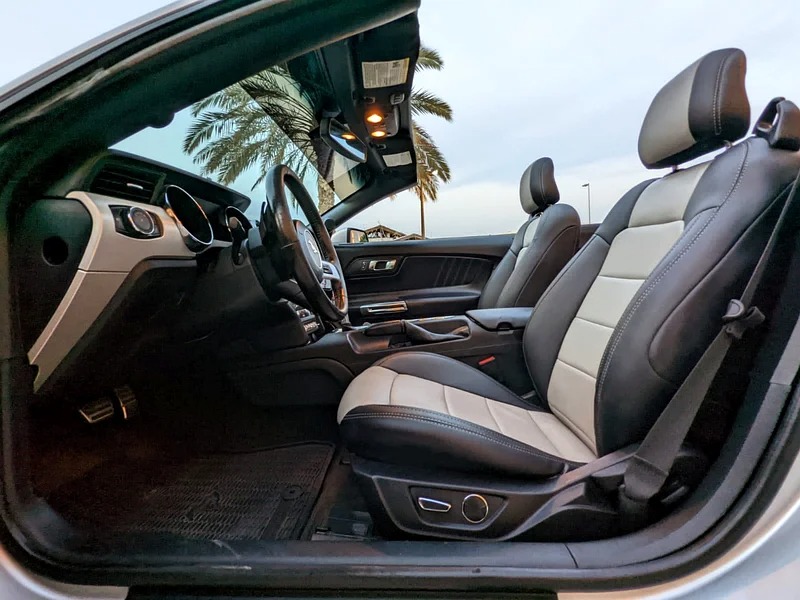 2016 Ford Mustang Ecoboost Immaculate Condition with Shelby Body Kit Silver Black