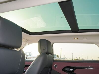 2024 Land Rover Range Rover Evoque P250 DYNAMIC SE White Maroon