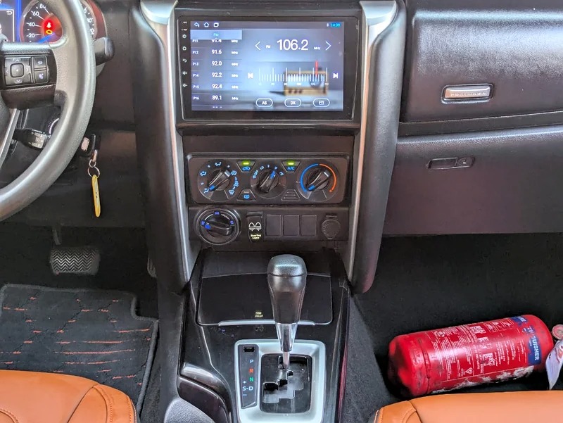 2020 Toyota Fortuner EXR 4X4 V4 2.7L GCC EXCELLENT CONDITION Black Brown