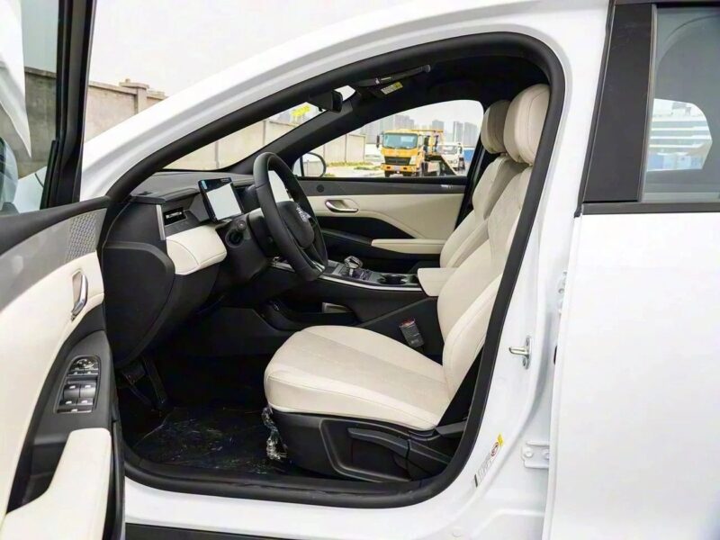 2025 BYD QIN PLUS BYD QIN Plus 1.5L Engine Hybrid White Beige