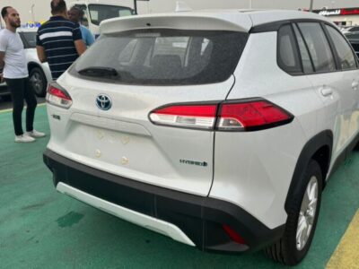 2025 Toyota Corolla Cross 2.0L 4-Cylinder Engine White Black