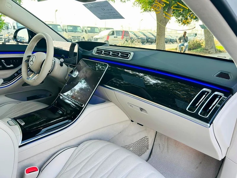 2025 Mercedes-Benz S-Class S 63 4Matic Plus E Performance White Beige