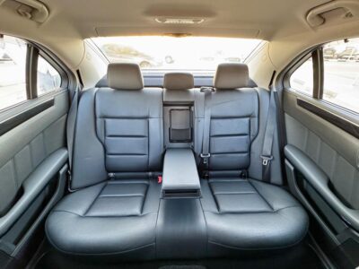 2012 Mercedes-Benz E 350 3.5 Liters V6 Engine White Black