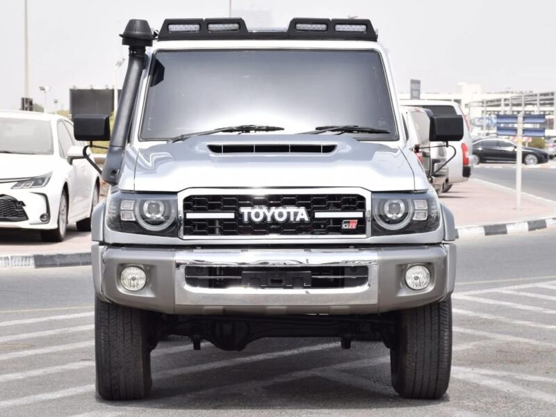 2016 Toyota Land Cruiser Pick Up PICKUP DLX 4.5L RHD Silver Grey