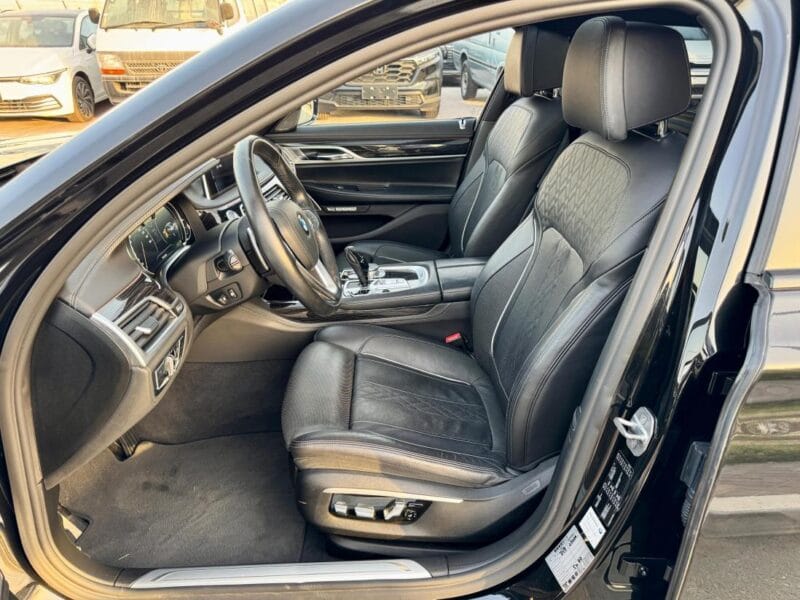 MERCEDES-BENZ C43 BLACK 2016 A/T Petrol