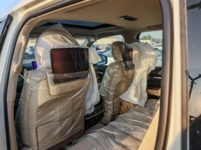 2025 Toyota Land Cruiser VXR 3.5L Twin-Turbo V6 GCC Specs White Beige