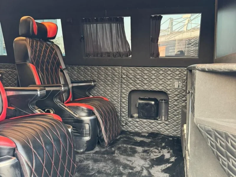 2024 GMC Savana 6.6 litre V8 Engine Petrol GCC Specs White Black