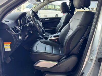 2014 Mercedes-Benz GL-Class GL 550 8 Cylinder CLEAN CAR Silver Black