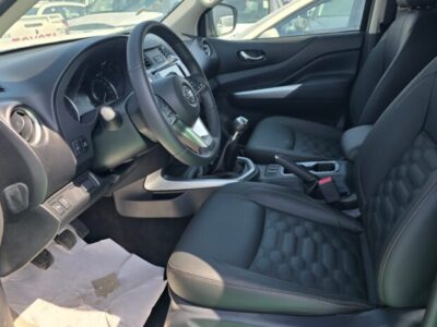 2024 Nissan Navara 2.3L twin-turbo diesel 4 Cylinder Engine Black