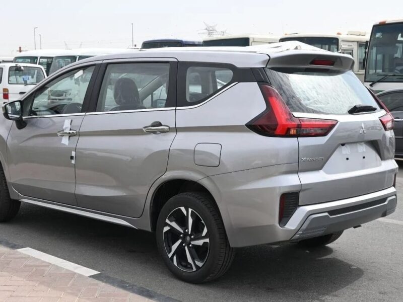 2024 Mitsubishi Xpander MITSUBISHI XPANDER 1.5L PREMIUM A/T PETROL Silver