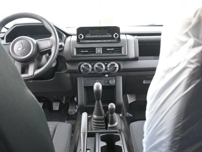 2026 Mitsubishi L200 MITSUBISHI L200 2.4L GL PETROL DCABIN 4X4 5M/T Black