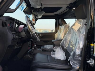 2025 Jeep Wrangler Rubicon 2.0T Black GCC Specifications