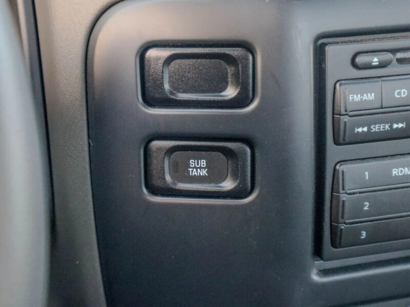 2020 Nissan Patrol Pickup Nissan Patrol 4.8L 6 Cylinder Engine White Grey