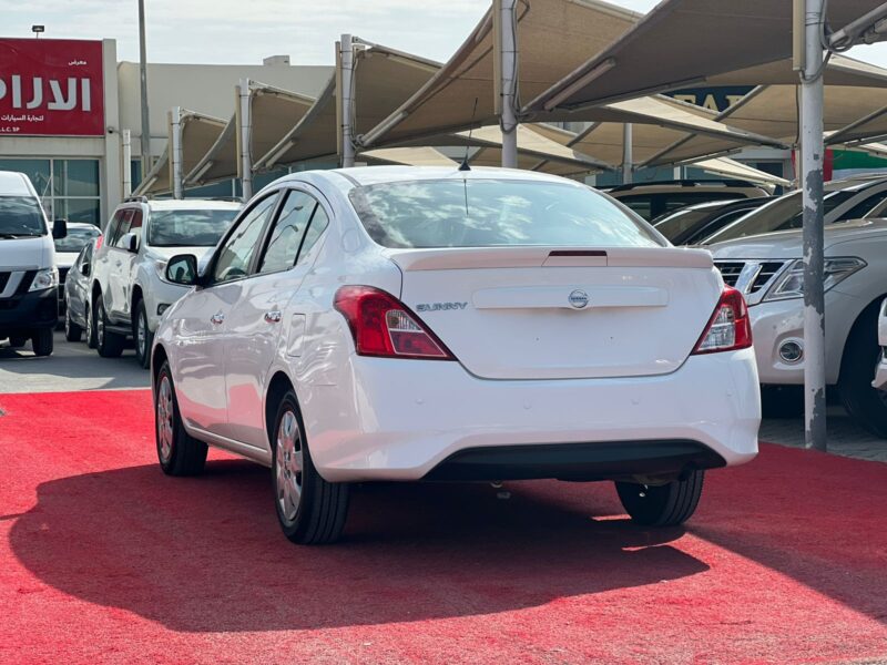 2022 Nissan Sunny 1.5L Engine GCC Specs White Grey